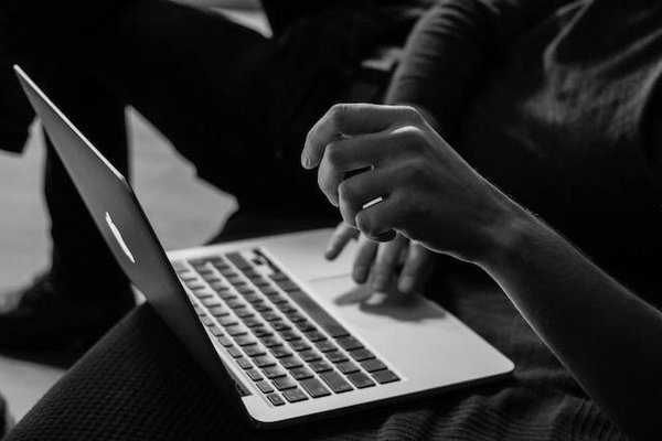 Tout savoir sur les claviers mécaniques : fonctionnement, avantages et modèles recommandés