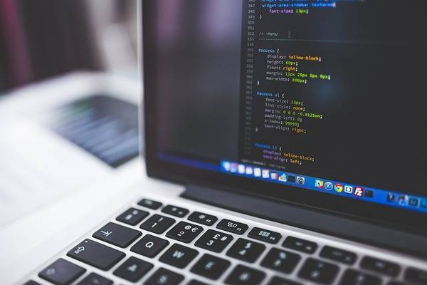 Tout ce que vous devez savoir sur les logiciels de retouche photo gratuits et payants